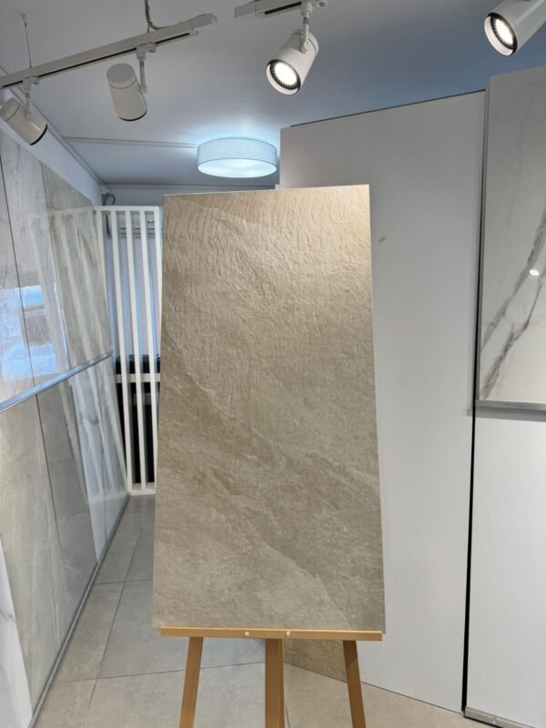 WALES BEIGE</br><p class="dim">Dim: 60X120 cm, Cal. COM</p>