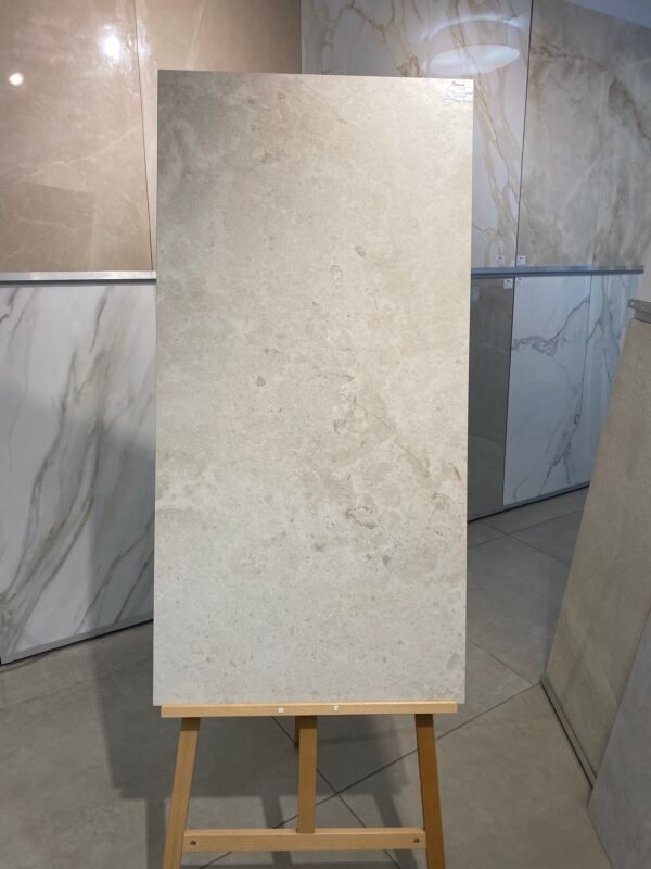 IMPERIO BEIGE CHIARO</br><p class="dim">Dim: 60X120 cm, Cal. COM</p>